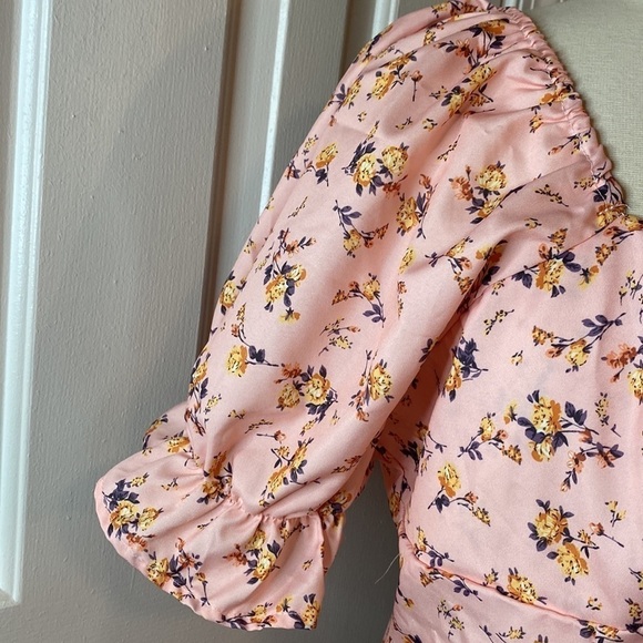 Shein Floral Pink Blouse Size 2XL in Like New Condition - Picture 4 of 8